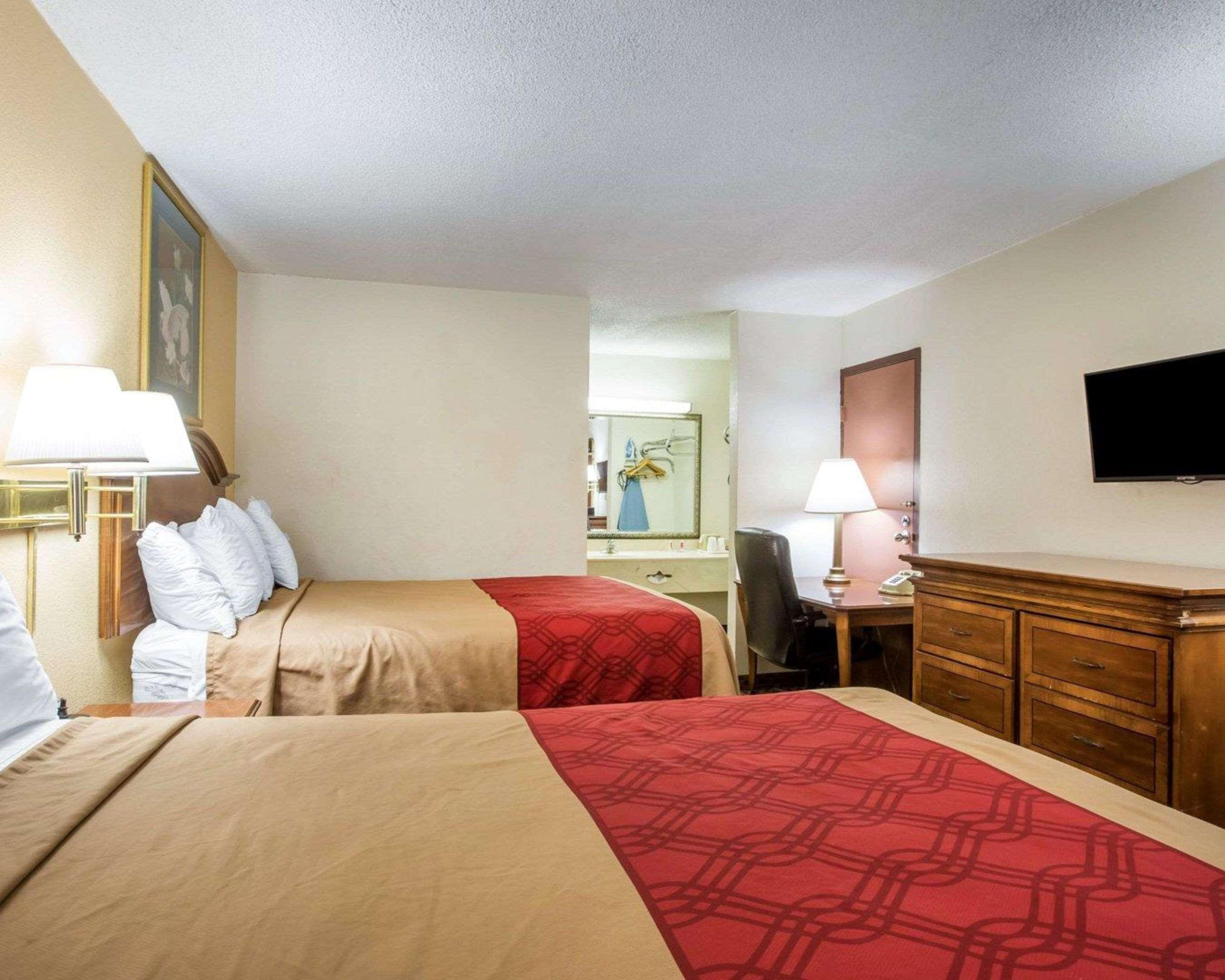 Econo Lodge Inn & Suites Macon Eksteriør bilde