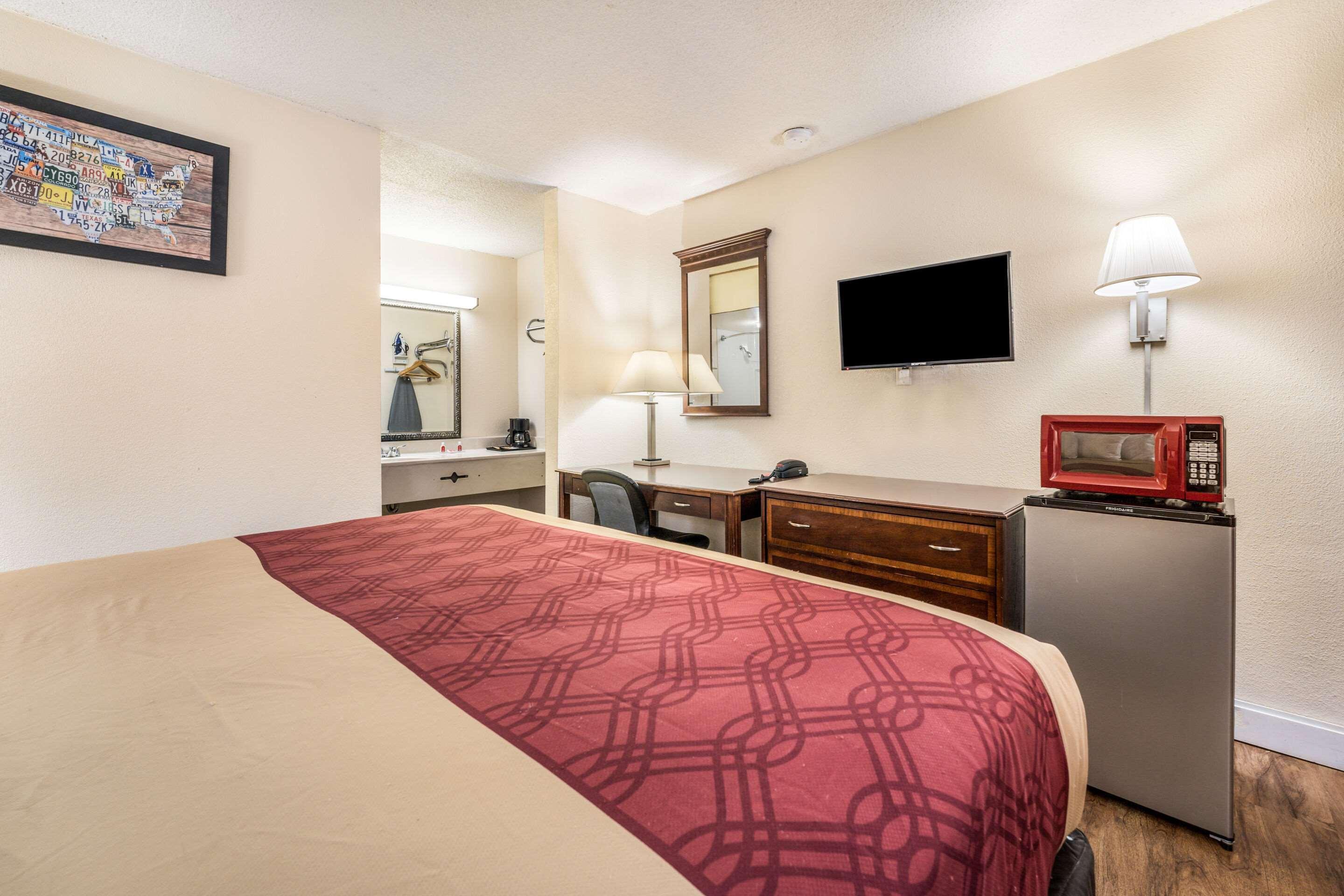 Econo Lodge Inn & Suites Macon Eksteriør bilde